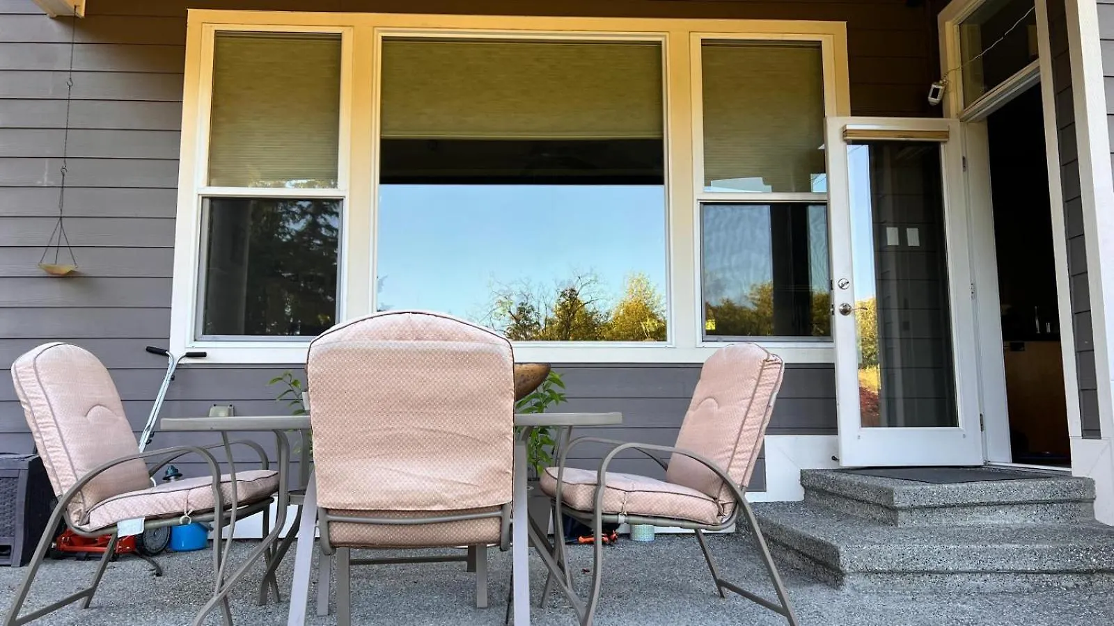 Home Of Jaya Renton Bed & Breakfast